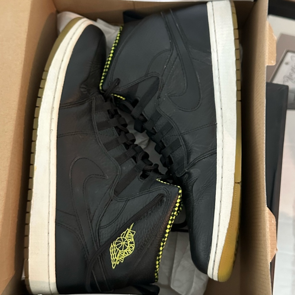 Air Jordan 1 Retro '94 Sneakers